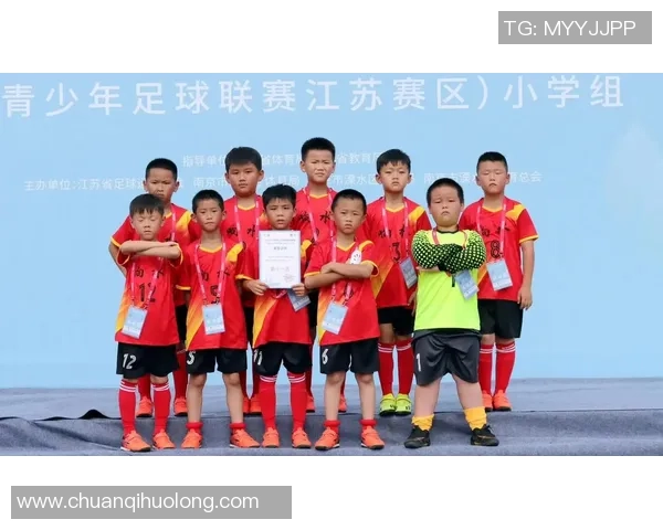 南京足球历届传奇球星足迹回顾与影响力分析 南京足球历届传奇球星足迹回顾与影响力分析